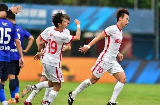 校长揉我胸啊嗯视频